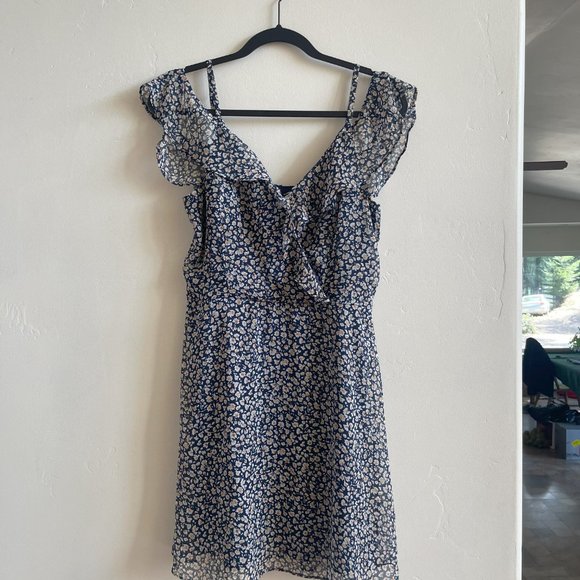 Size Large * BCX Floral Dress - Picture 2 of 6